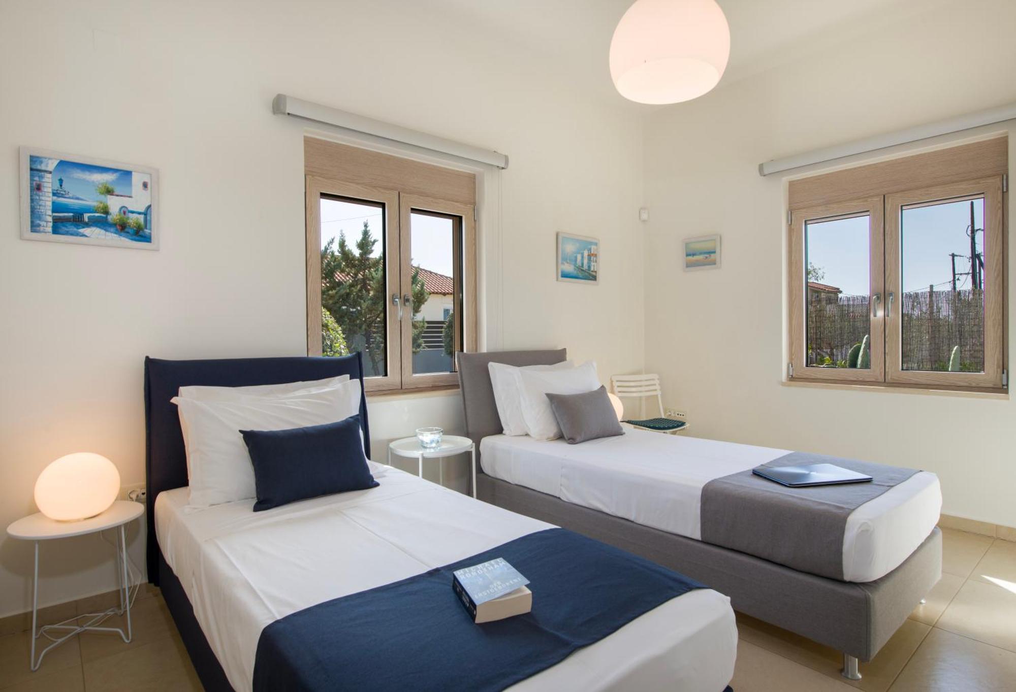 Four Seasons Private Villa - Seaview - Big Heated Pool - Gym - Sport Activities 구베스 외부 사진