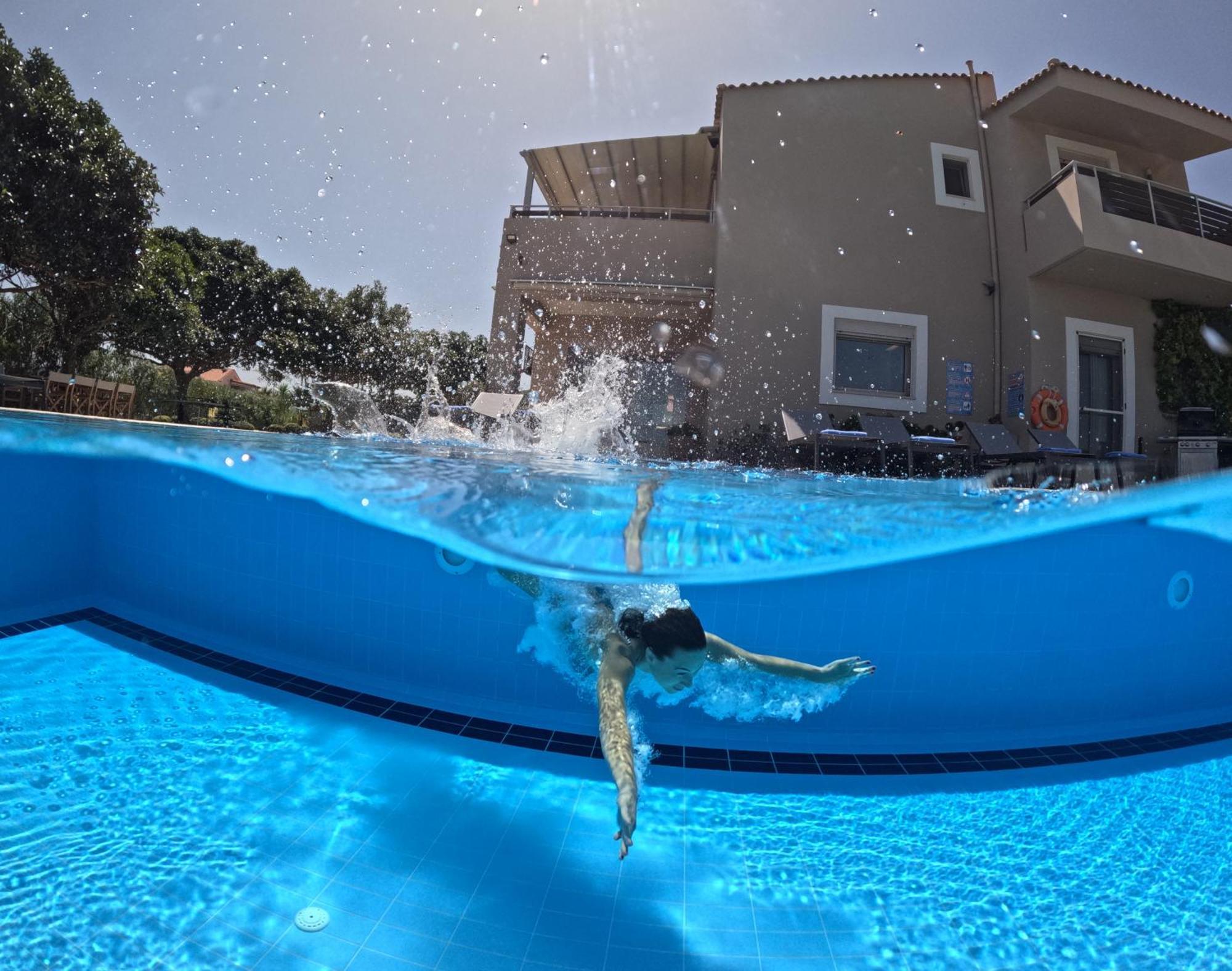 Four Seasons Private Villa - Seaview - Big Heated Pool - Gym - Sport Activities 구베스 외부 사진