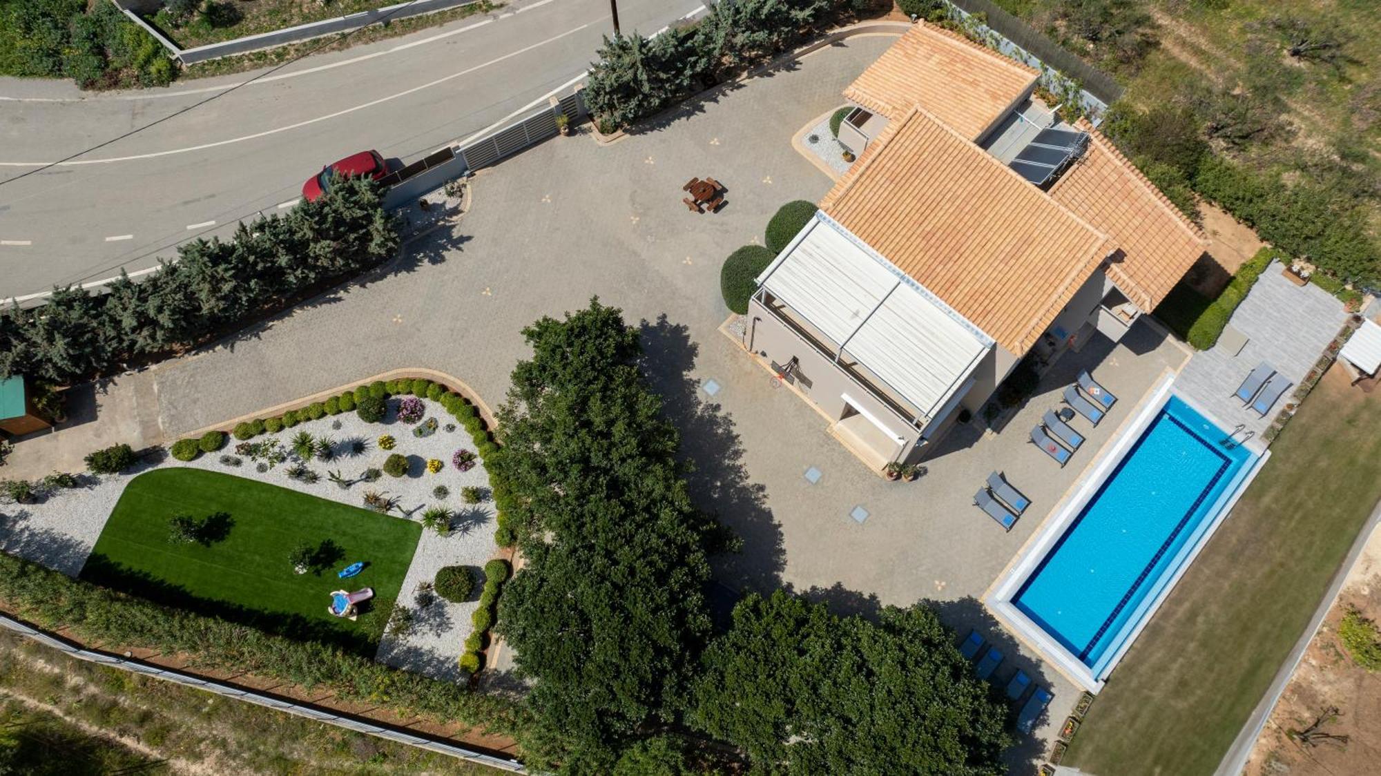 Four Seasons Private Villa - Seaview - Big Heated Pool - Gym - Sport Activities 구베스 외부 사진